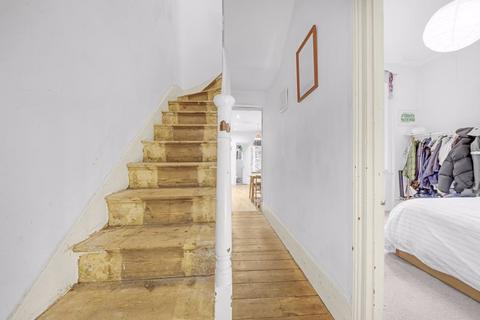 404 Roman Road, London, E3 5QJ