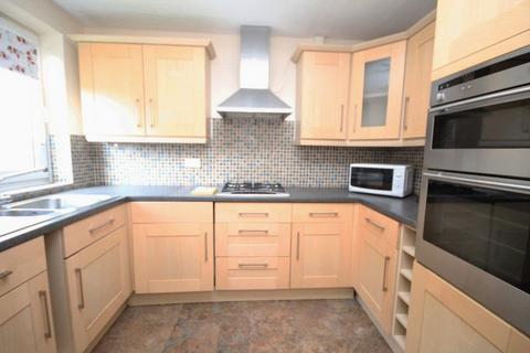 2 bedroom flat to rent, Regent Gardens, Grimsby DN34