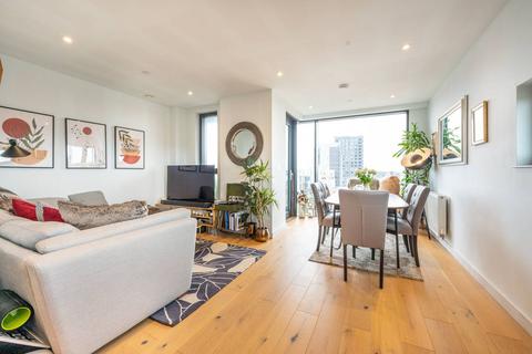 2 bedroom flat for sale, Gateway Apartments, Walthamstow, London, E17