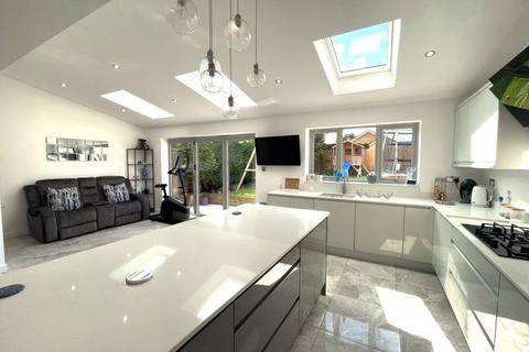 1 Rowallan Road, Sutton Coldfield, B75 6RJ