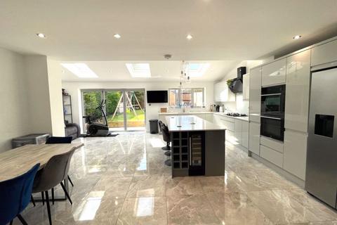 1 Rowallan Road, Sutton Coldfield, B75 6RJ