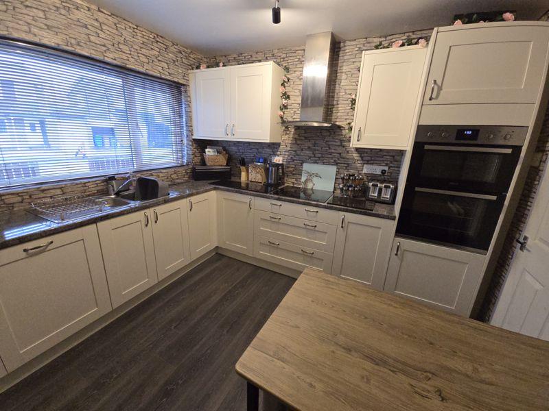 Kitchen / Breakfast