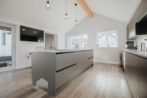 16 Creekside View, Tresillian, Truro, TR2 4BS