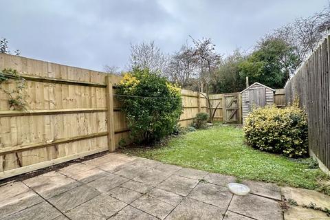 2 bedroom terraced house for sale, Wellington Avenue, Banbury - No onward chain