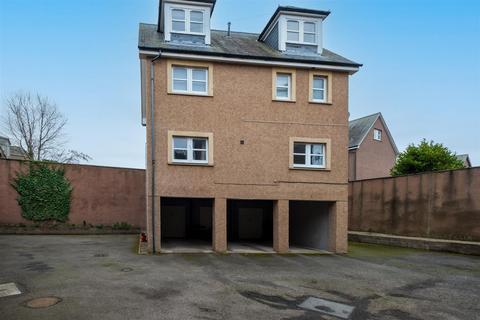 2 bedroom flat for sale, Bridge Street, Montrose DD10