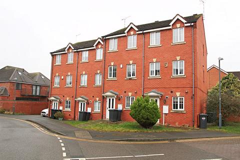 4 bedroom townhouse to rent, Aqua Place, Rugby CV21