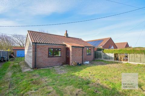 2 bedroom detached bungalow for sale, Lynton Road, Norwich NR12