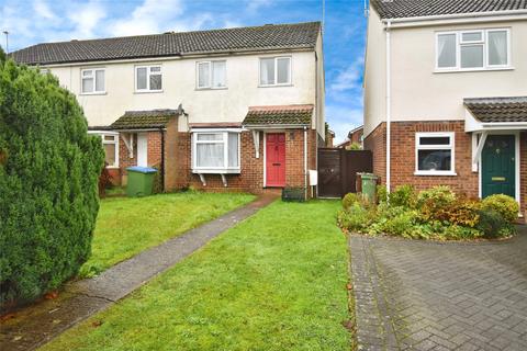 3 bedroom end of terrace house for sale, Magpie Way, Winslow