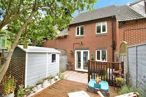 74 Avenue Road, Winslow, Buckingham, MK18 3DB