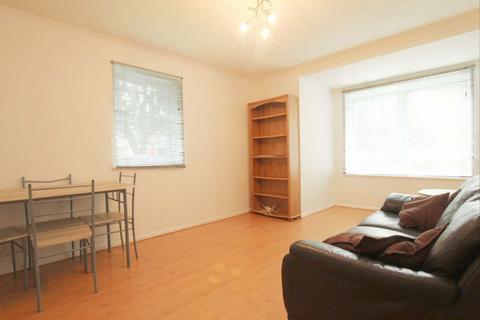 1 bedroom flat to rent, Chaucer Drive, London SE1