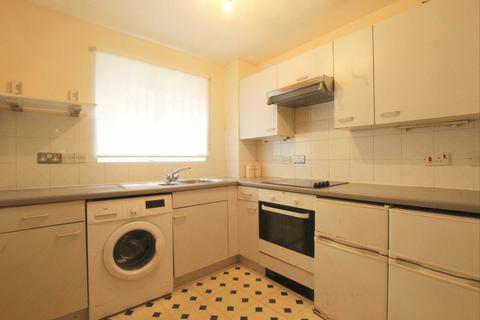 1 bedroom flat to rent, Chaucer Drive, London SE1