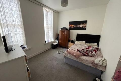 2 bedroom flat for sale, Bedford Road, Bootle