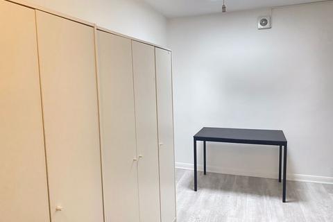 Studio to rent, Bury Street, Edmonton, London N9