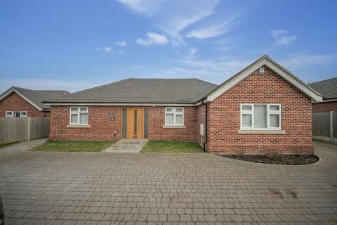 4 bedroom detached bungalow for sale, Folkards Lane, Brightlingsea, CO7