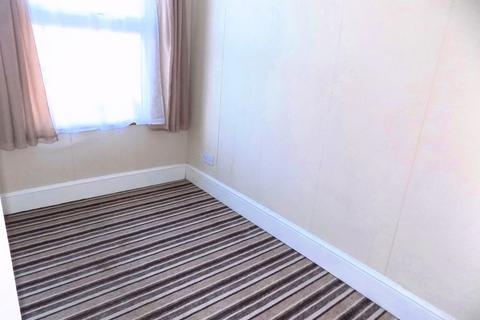82 Coronation Road, Sheerness, ME12 2QP