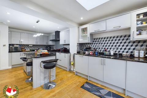 14 Thomas Stock Gardens, Abbeymead, Gloucester, GL4 5GH