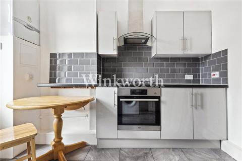 3 bedroom apartment for sale, Hazelwood Lane, London, N13