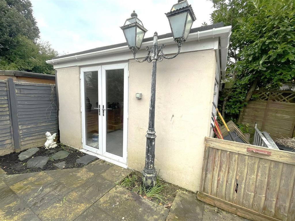 1 Garden Room.jpg