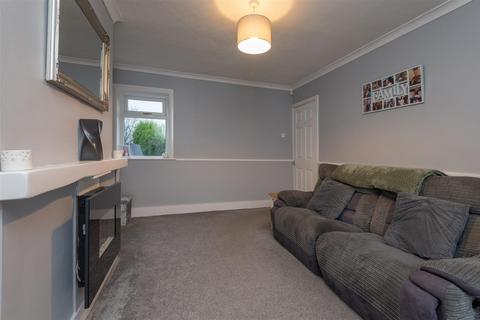 30 Springfield Road, Elland, HX5 9EN