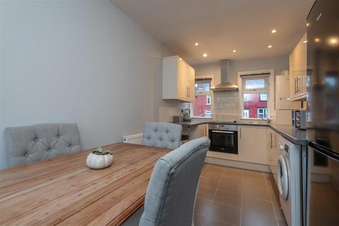 30 Springfield Road, Elland, HX5 9EN