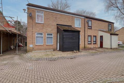 3 bedroom semi-detached house for sale, Torrington Road, Scunthorpe