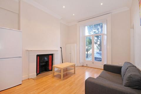 2 bedroom flat to rent, Mount Avenue, W5