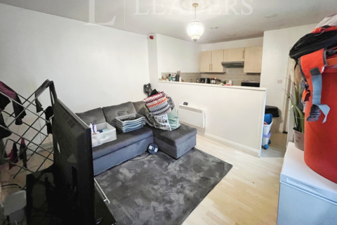 1 bedroom apartment to rent, Wellesley Road, Close to Station