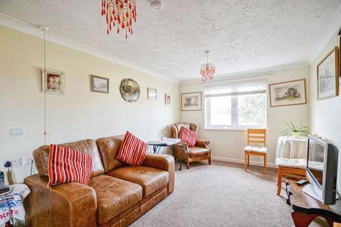 1 bedroom retirement property for sale, Parkland Grove, Ashford TW15