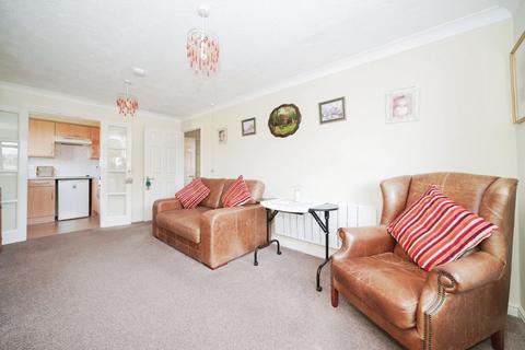 1 bedroom retirement property for sale, Parkland Grove, Ashford TW15