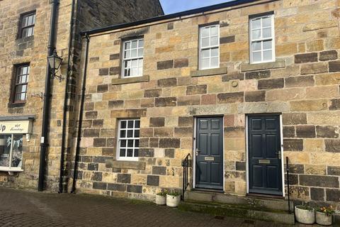 3 bedroom terraced house to rent, Bow Alley, Alnwick, Northumberland