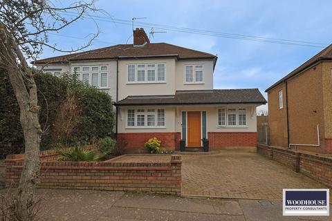 4 bedroom semi-detached house for sale, Lordship Road, Cheshunt EN7