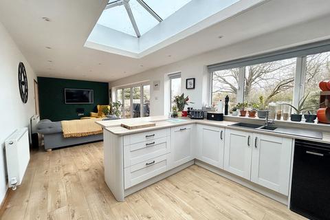 85 Langdown Road, Hythe, Southampton, SO45 6ER