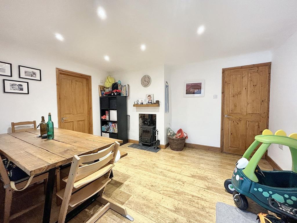 Dining room/snug