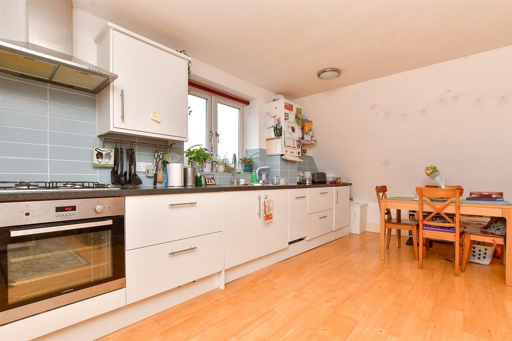 Living Room / Kitchen