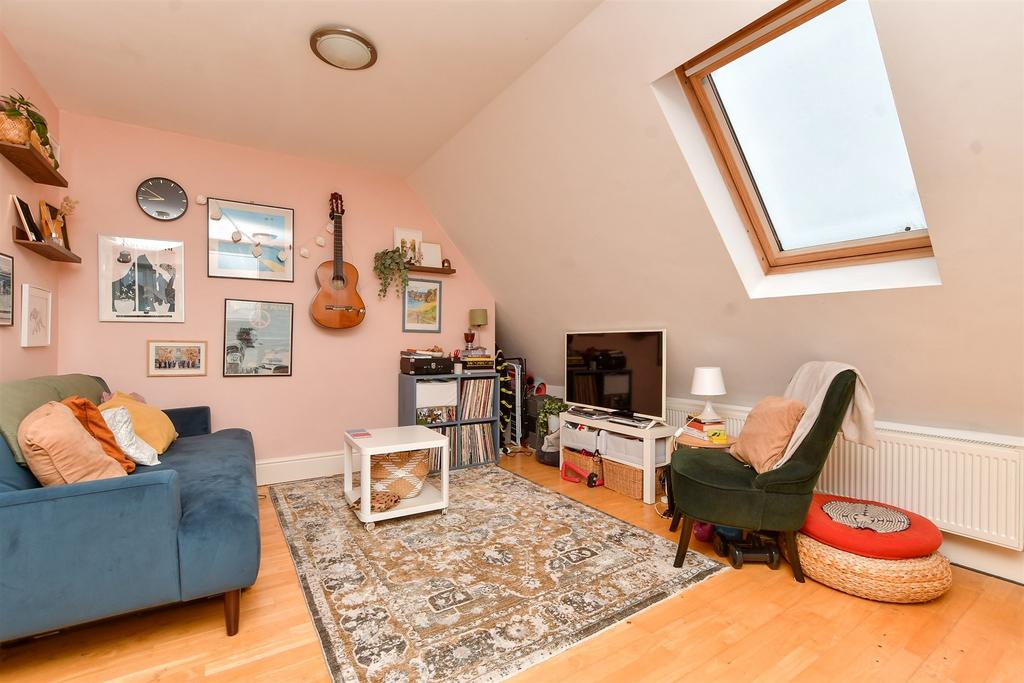 Living Room / Kitchen