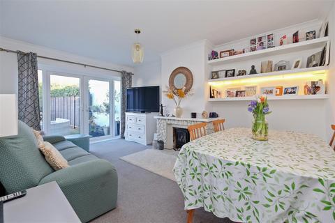 2 bedroom semi-detached house for sale, Hazlemere Road, Seasalter, Whitstable