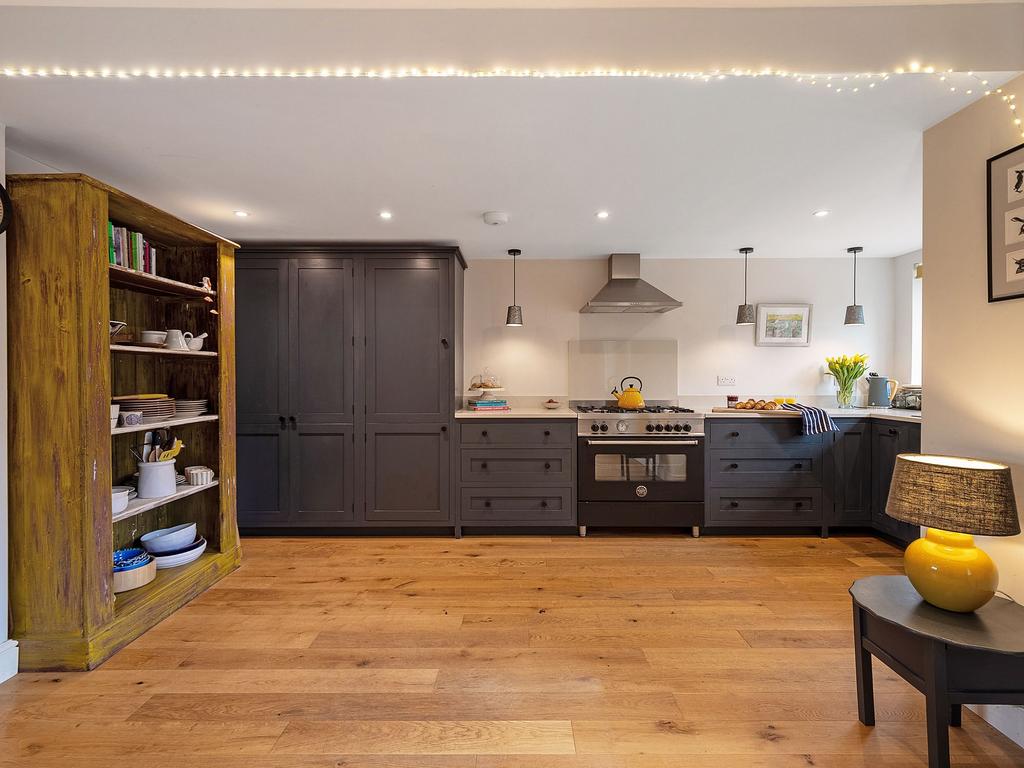 Kitchen from the side