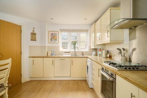 3 bedroom townhouse for sale, King Street, Drighlington