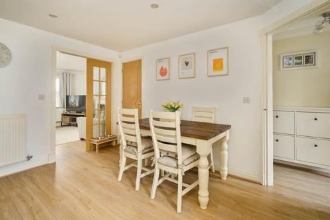 64 King Street, Drighlington, Bradford, BD11 1EL