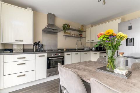 9 Hoggan Path, Longcroft, Bonnybridge, FK4 1UL