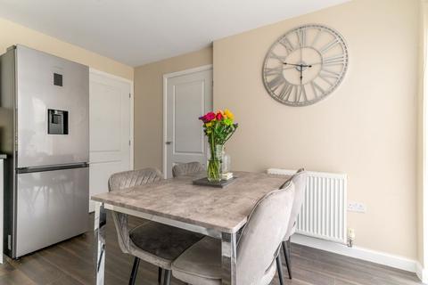 9 Hoggan Path, Longcroft, Bonnybridge, FK4 1UL