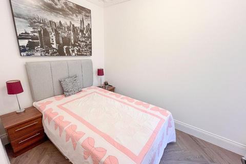 1 bedroom flat for sale, Kensal Green, London NW10