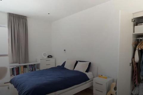 3 bedroom apartment to rent, 1 York Way, London, N1C 4AW