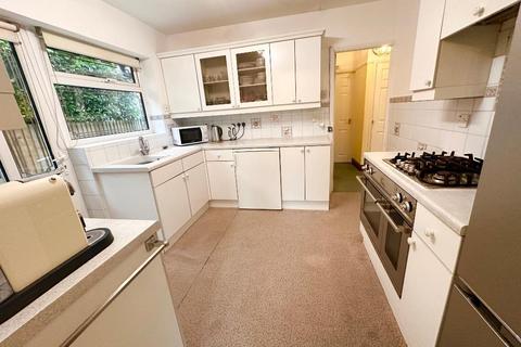 1 Pondfield Road, Orpington, BR6 8HJ