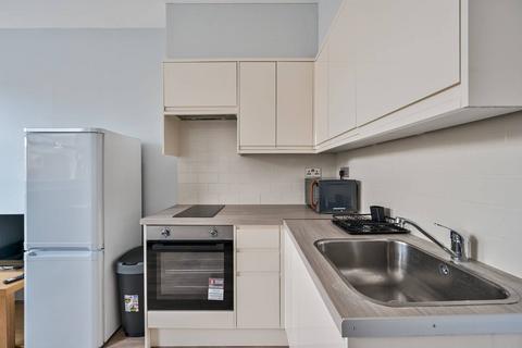 1 bedroom flat to rent, Commercial Road, Shoreditch, London, E1