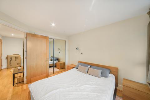 1 bedroom apartment for sale, St. George Wharf, Vauxhall, SW8