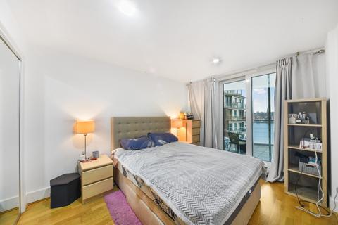 1 bedroom apartment for sale, St. George Wharf, Vauxhall, SW8