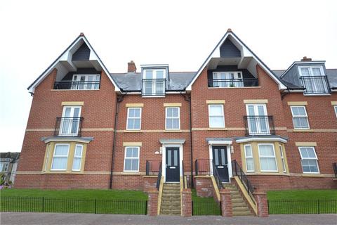 Marine Parade Walk, Felixstowe, Suffolk