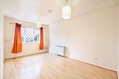 1 bedroom apartment for sale, Heathfield Drive, London CR4