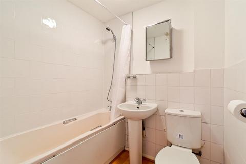 1 bedroom apartment for sale, Heathfield Drive, London CR4